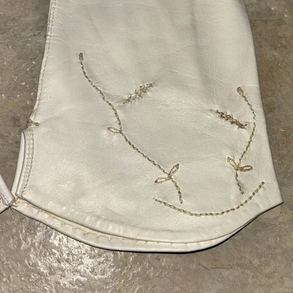 Vintage 60s Girls Kid White Leather 9